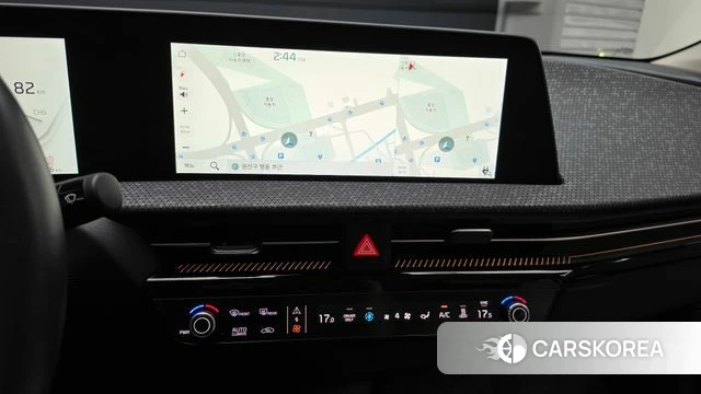 Kia EV6 2023 Черный из Кореи, фото 3