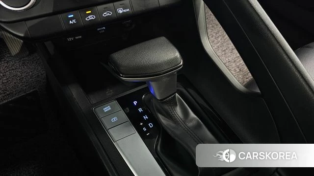 Hyundai Avante (CN7) 2022 Серебристо-серый из Кореи, фото 3