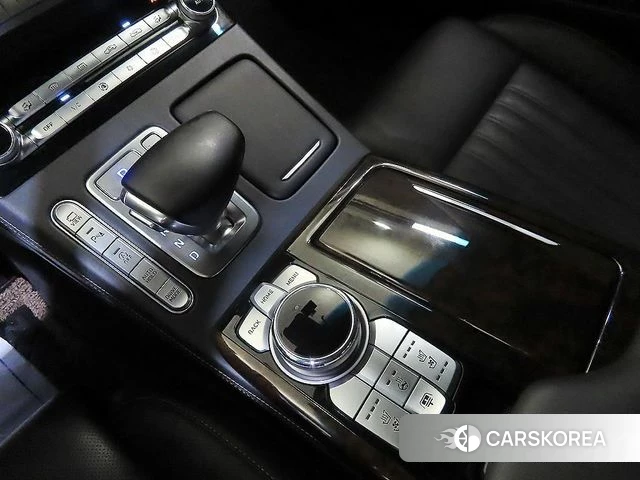 Genesis G90 2019 Черный из Кореи, фото 3
