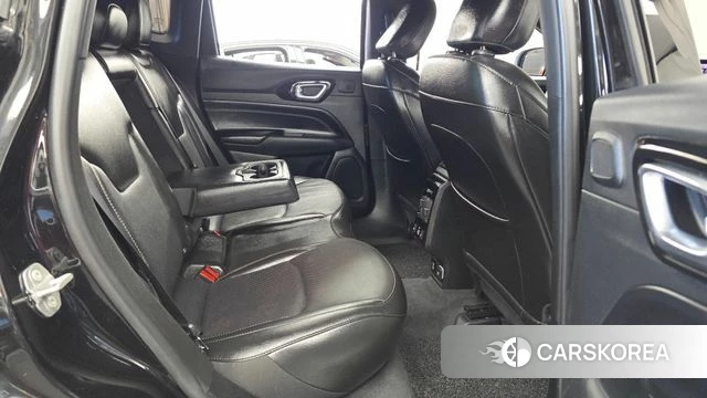 Jeep Compass 2nd Generation 2022 Черный из Кореи, фото 3