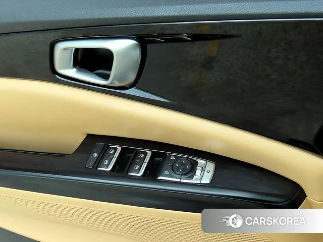 Kia Carnival 4th generation 2023 Белый из Кореи, фото 4