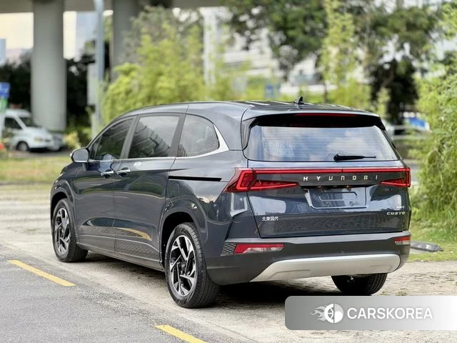 Hyundai Custo 2022 Темно-серый из Китая, фото 3
