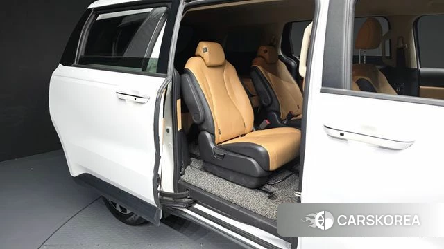 Kia Carnival 4th generation 2023 Белый из Кореи, фото 3