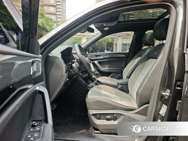 Volkswagen Tayron 2020 Черный из Китая, фото 3