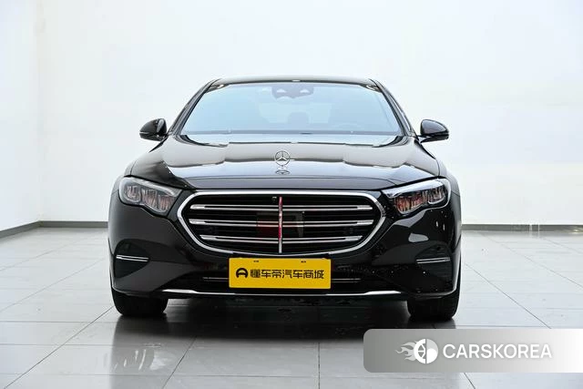 Mercedes-Benz E-Class 2024 Черный из Китая, фото 3