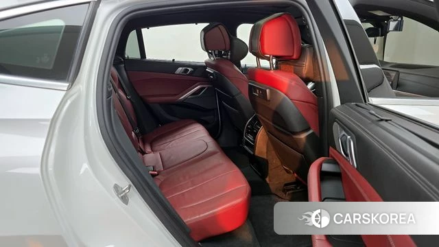 BMW X6 (G06) 2021 Белый из Кореи, фото 3