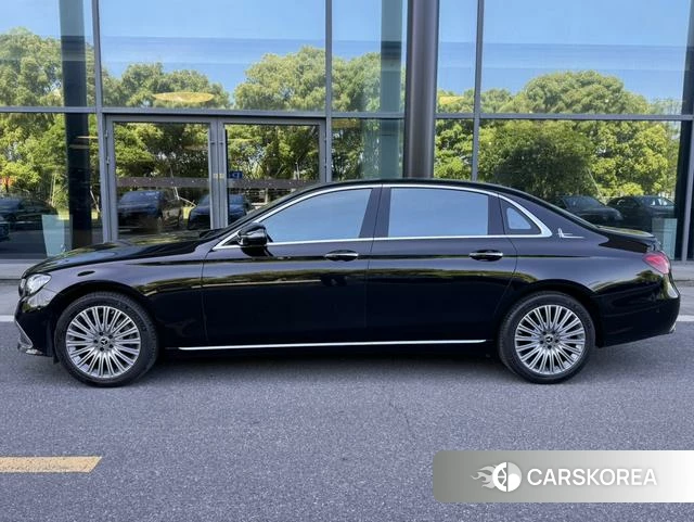 Mercedes-Benz E-Class 2021 Черный из Китая, фото 3