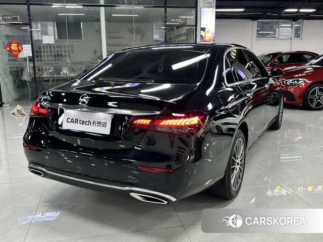 Mercedes-Benz E-Class 2023 Черный из Китая, фото 3