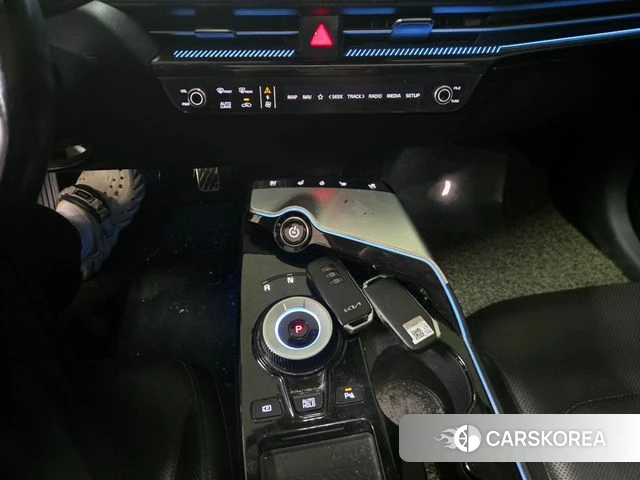 Kia EV6 2022 Черный из Кореи, фото 3
