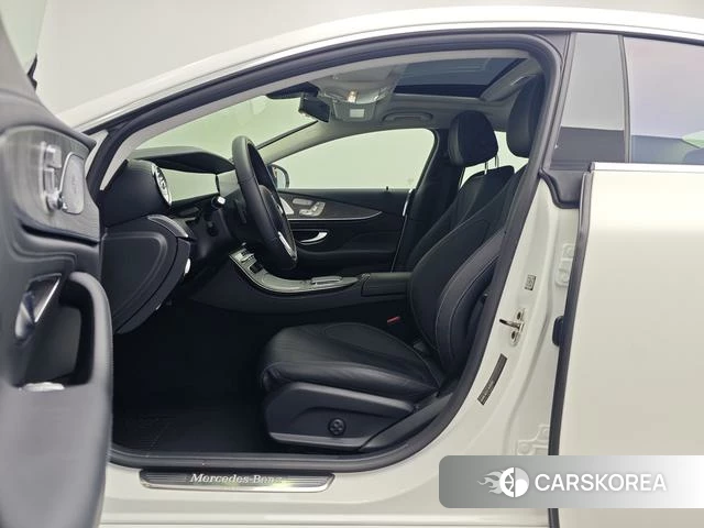 Mercedes-Benz CLS 2021 Белый из Китая, фото 3