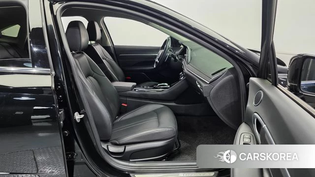 Hyundai Sonata (DN8) 2022 Черный из Кореи, фото 3