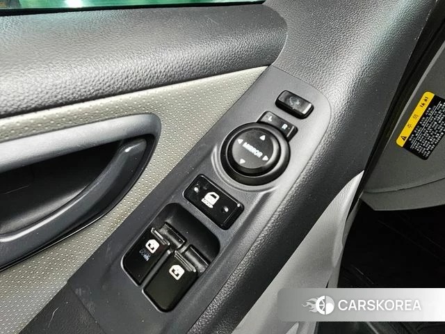 Hyundai Grand Starex 2018 Белый из Кореи, фото 3