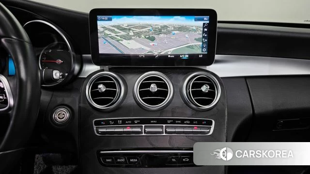 Mercedes-Benz C-Class W205 2019 Белый из Кореи, фото 3