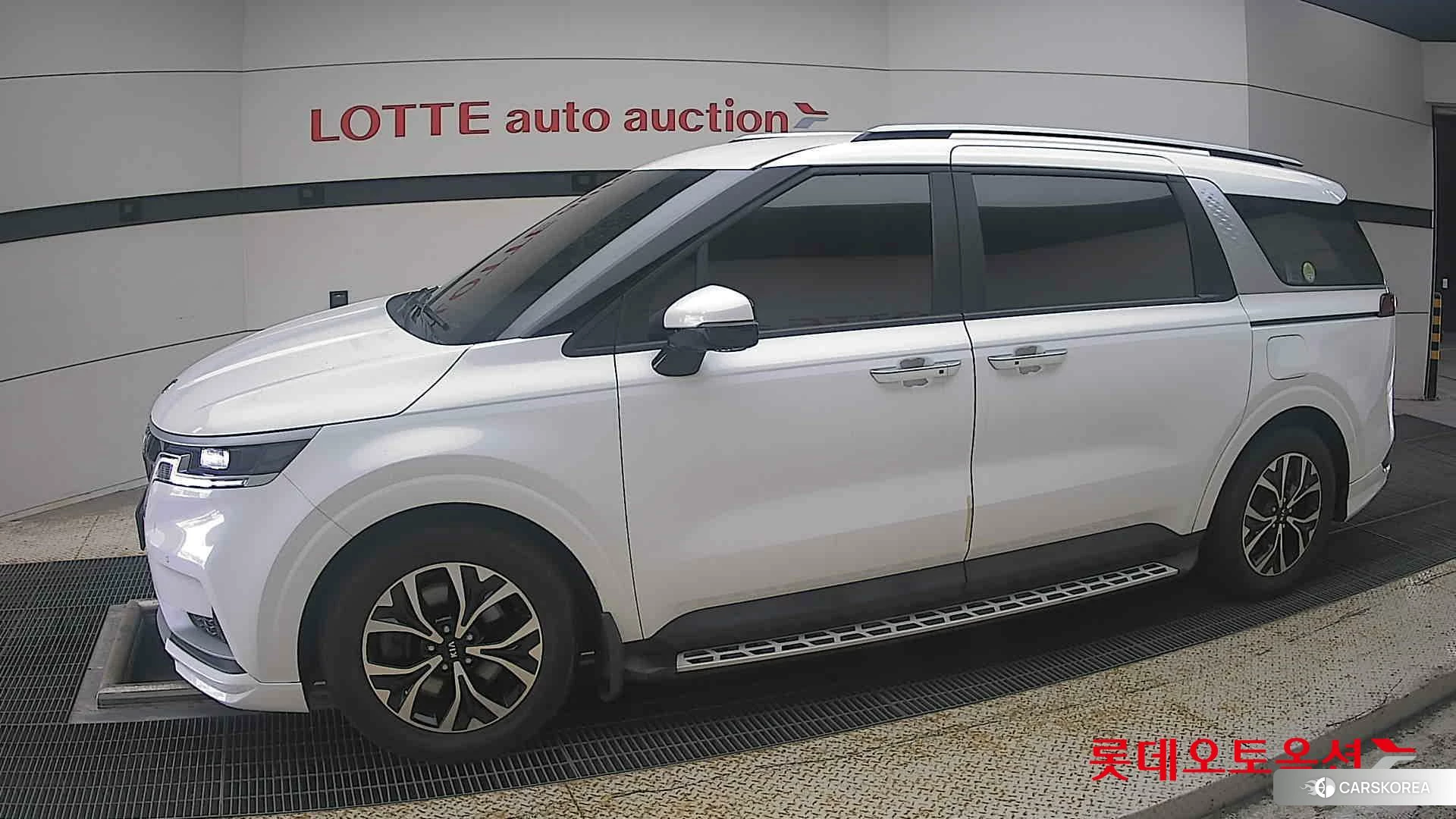 Kia Carnival 2021 Белый из Кореи, фото 3
