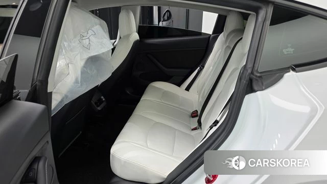 Tesla Model 3 2022 Белый из Кореи, фото 3