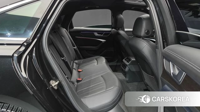 Audi A6 (C8) 2023 Черный из Кореи, фото 3
