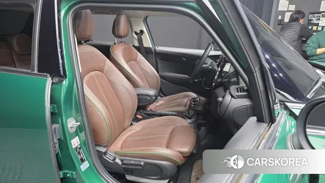 Mini Cooper 2019 Зеленый из Кореи, фото 3