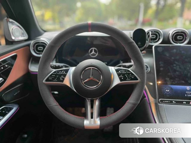 Mercedes-Benz GLC 2024 Белый из Китая, фото 3