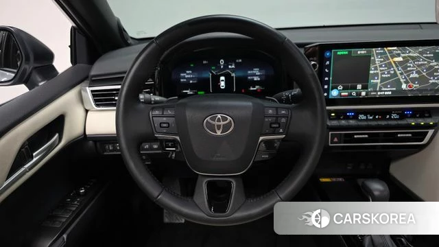 Toyota Camry (XV80) 2025 Серебряный из Кореи, фото 3