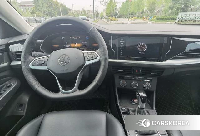 Volkswagen Passat 2022 Черный из Китая, фото 3