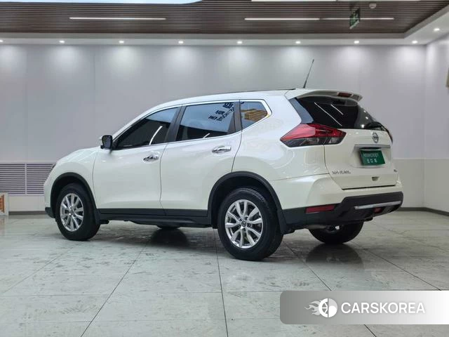 Nissan X-Trail 2021 Белый из Китая, фото 3