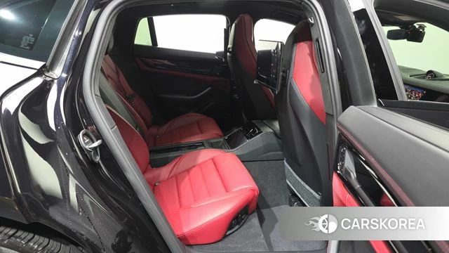 Porsche Panamera (976) 2024 Черный из Кореи, фото 3