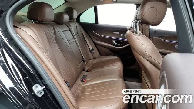Mercedes-Benz E-Class W213 2019 Черный из Кореи, фото 3