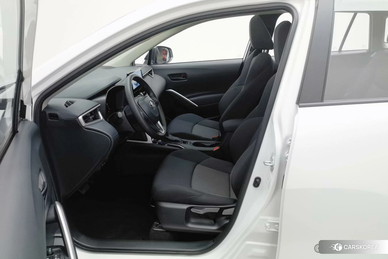 Toyota Frontlander 2023 Белый из Китая, фото 3