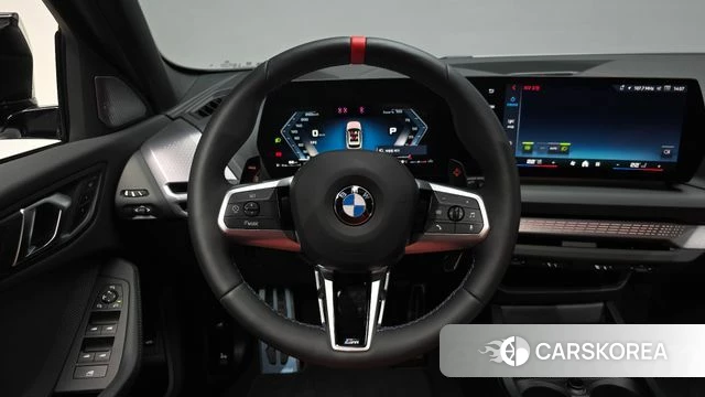 BMW 1 Series (F70) 2025 Белый из Кореи, фото 3