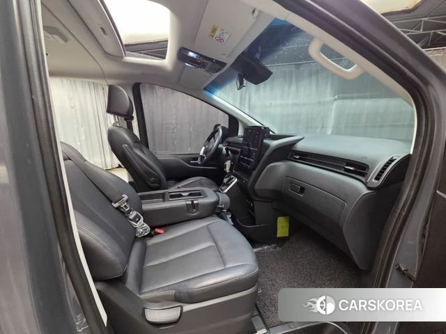 Hyundai Staria 2025 Серый из Кореи, фото 3