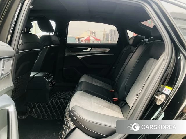 Audi A6L 2021 Черный из Китая, фото 3