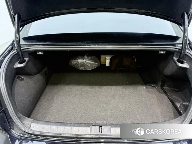 Volkswagen Magotan 2022 Черный из Китая, фото 3