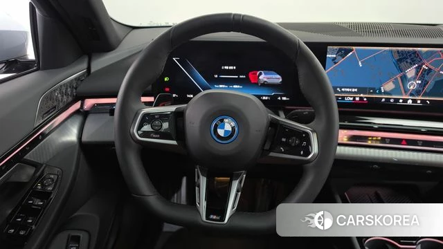 BMW i5 (G60) 2026 Цвет галактики из Кореи, фото 3