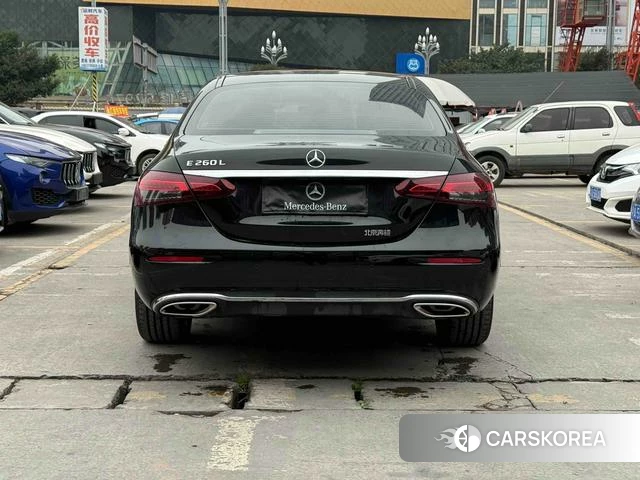 Mercedes-Benz E-Class 2023 Черный из Китая, фото 3