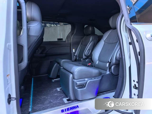 Toyota Sienna 2025 Белый из Китая, фото 3