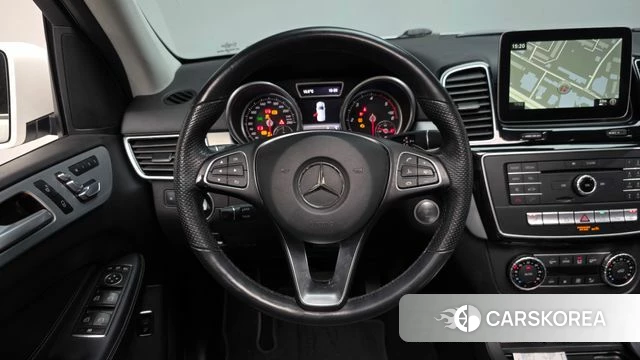 Mercedes-Benz GLE - Class W166 2018 Белый из Кореи, фото 3