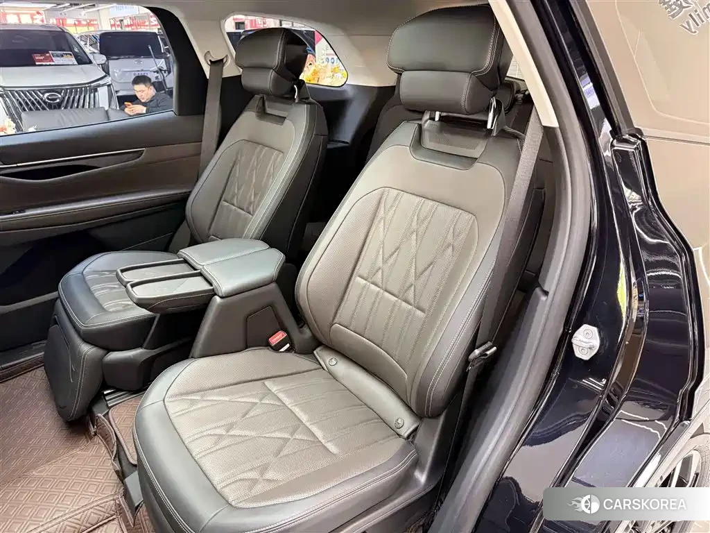 Ford Edge 2025 Черный из Китая, фото 3