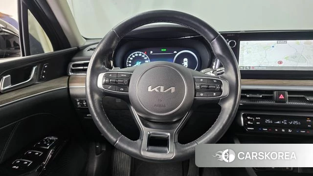 Kia K5 3rd generation 2023 Черный из Кореи, фото 3