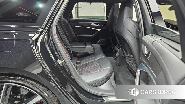 Audi RS6 (C8) 2022 Черный из Кореи, фото 3