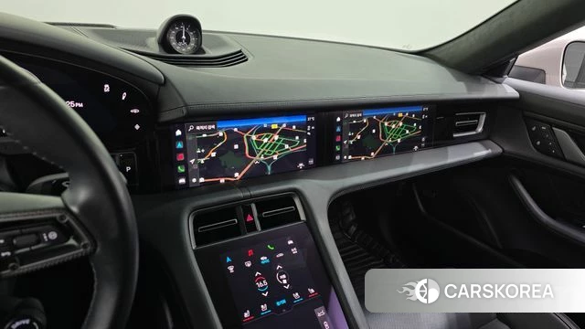 Porsche Taycan 2023 Серебристо-серый из Кореи, фото 3