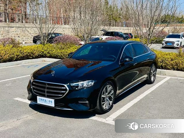 Mercedes-Benz E-Class 2025 Черный из Китая, фото 3