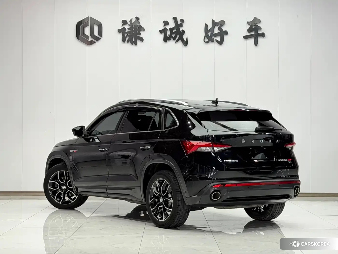 Skoda Kodiaq 2021 Черный из Китая, фото 3
