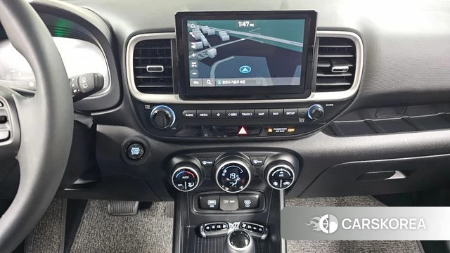 Hyundai Venue 2025 Белый из Кореи, фото 3