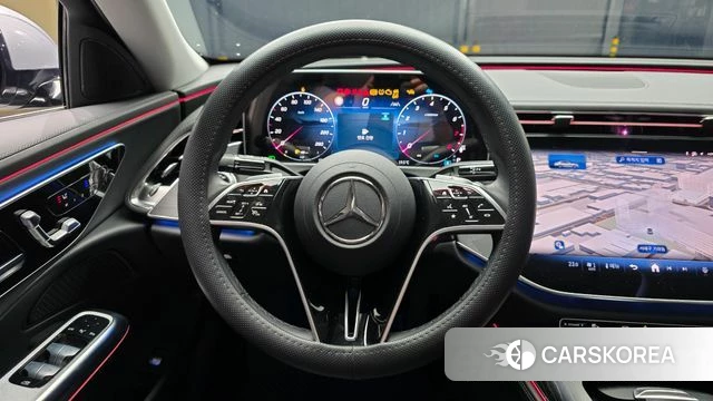Mercedes-Benz E-Class W214 2024 Серебристо-серый из Кореи, фото 3
