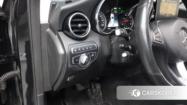 Mercedes-Benz GLC-Class X253 2018 Черный из Кореи, фото 3
