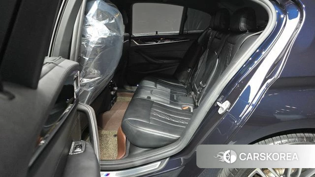 BMW 5 Series (G30) 2018 Черный из Кореи, фото 3