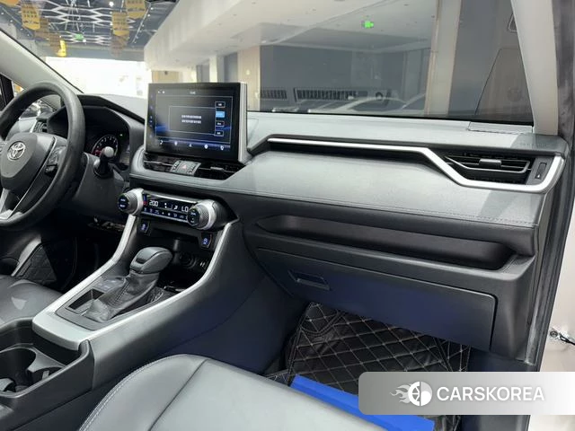 Toyota Wildlander 2021 Шампань из Китая, фото 3