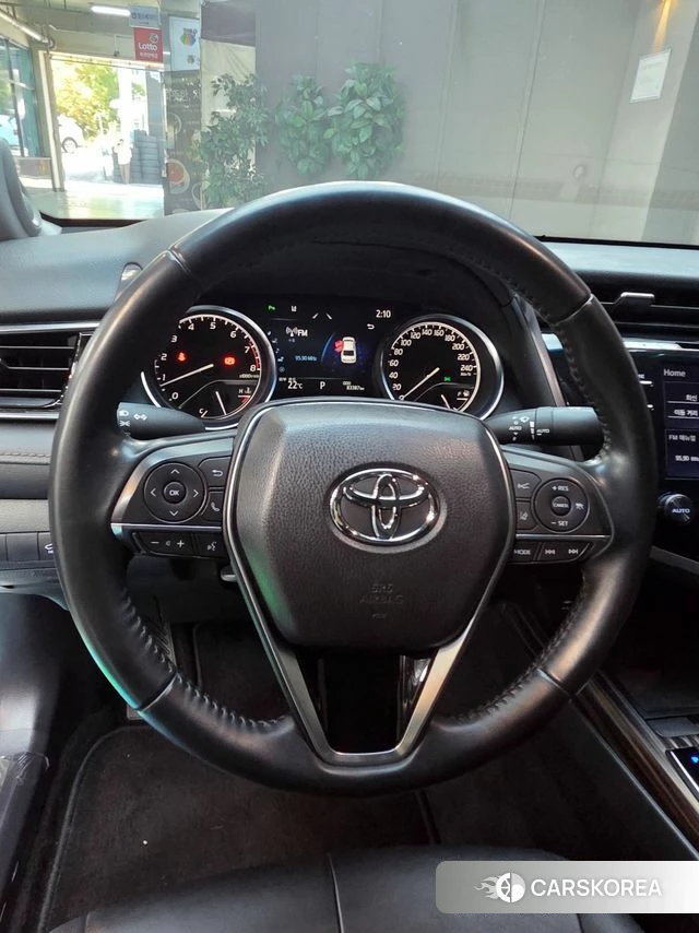 Toyota Camry (XV70) 2019 Белый из Кореи, фото 3