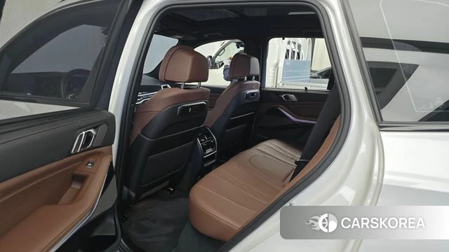 BMW X5 (G05) 2023 Белый из Кореи, фото 3