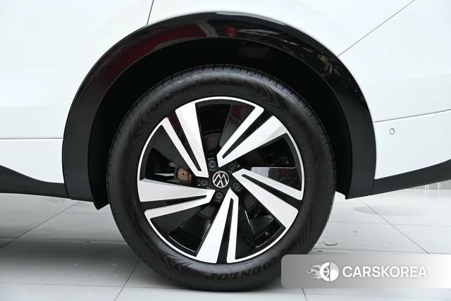 Volkswagen Tavendor 2023 Белый из Китая, фото 3